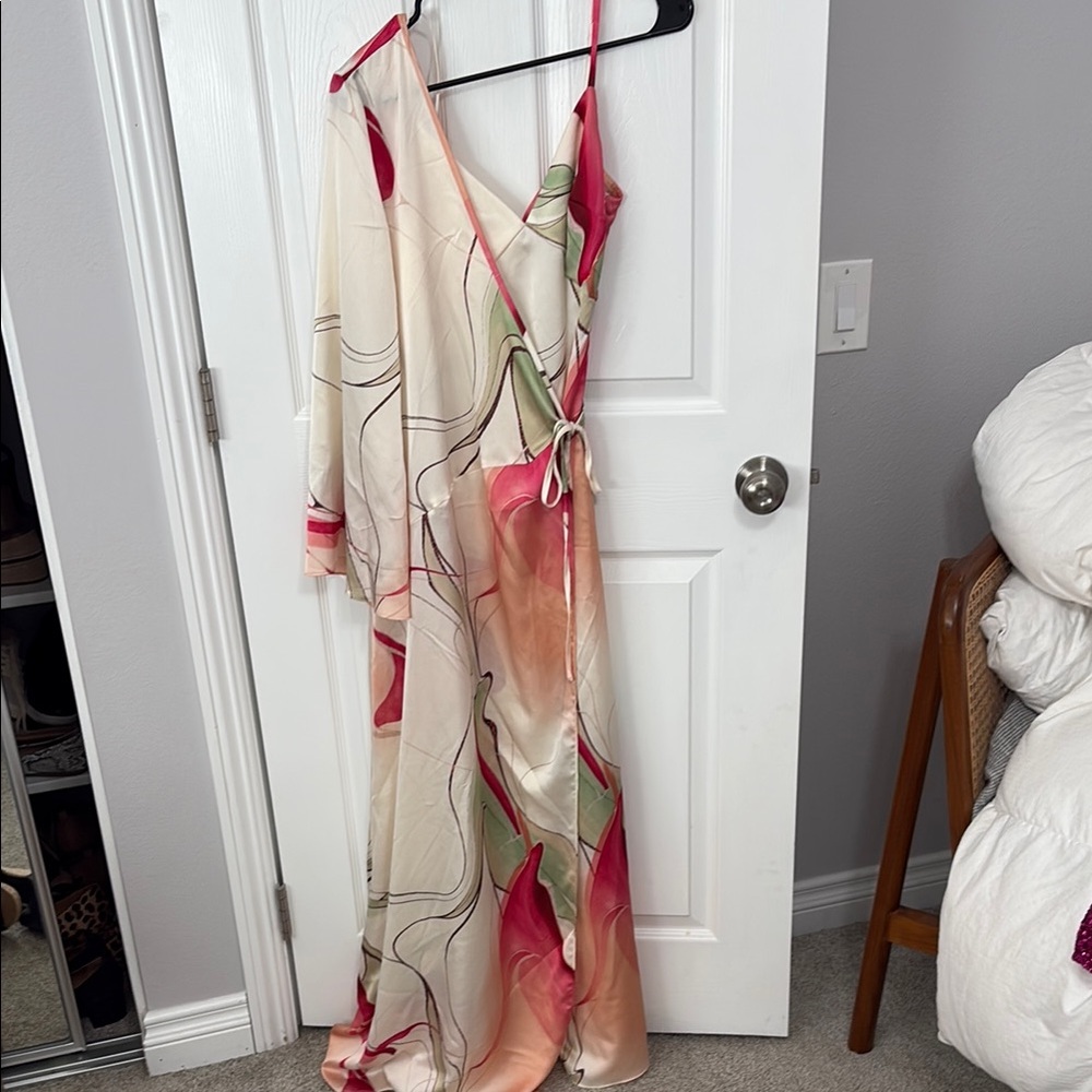 Misa Camelia Dress